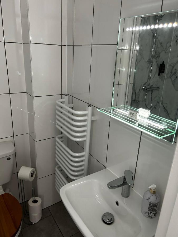 Lucerne B&B 莱姆里吉斯 外观 照片