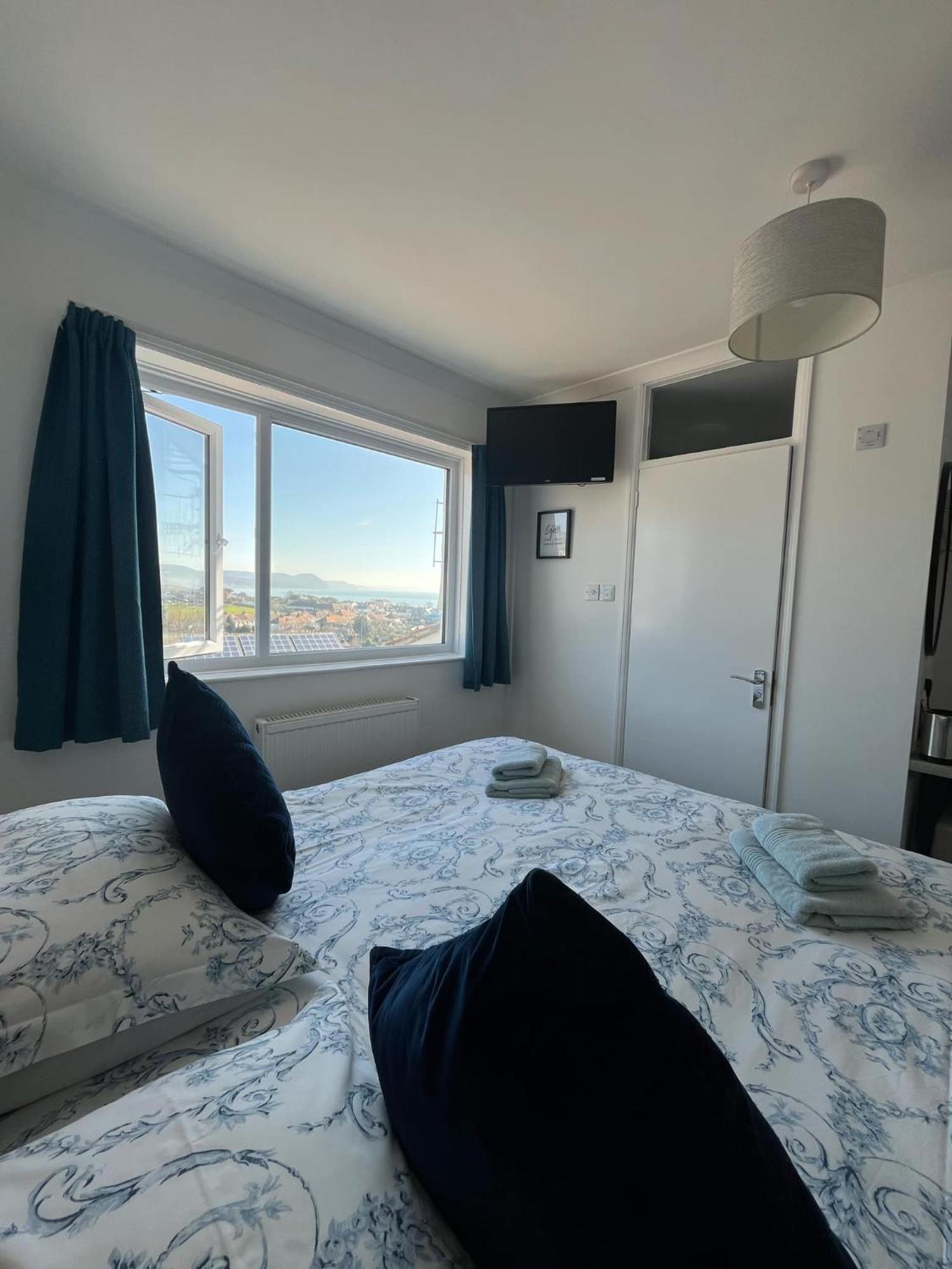 Lucerne B&B 莱姆里吉斯 外观 照片